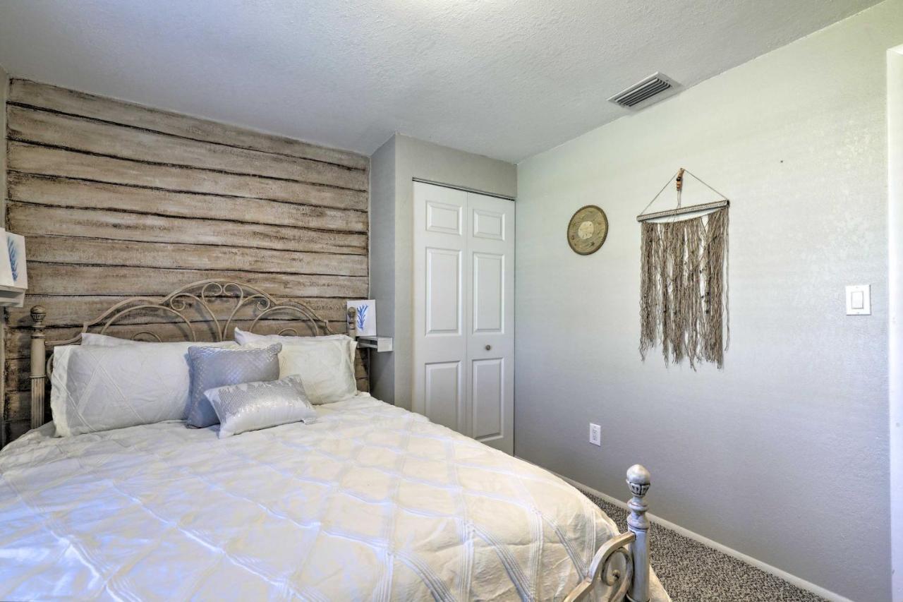 Near Beaches And Dining Palm Harbor Gem With Pool Exterior foto