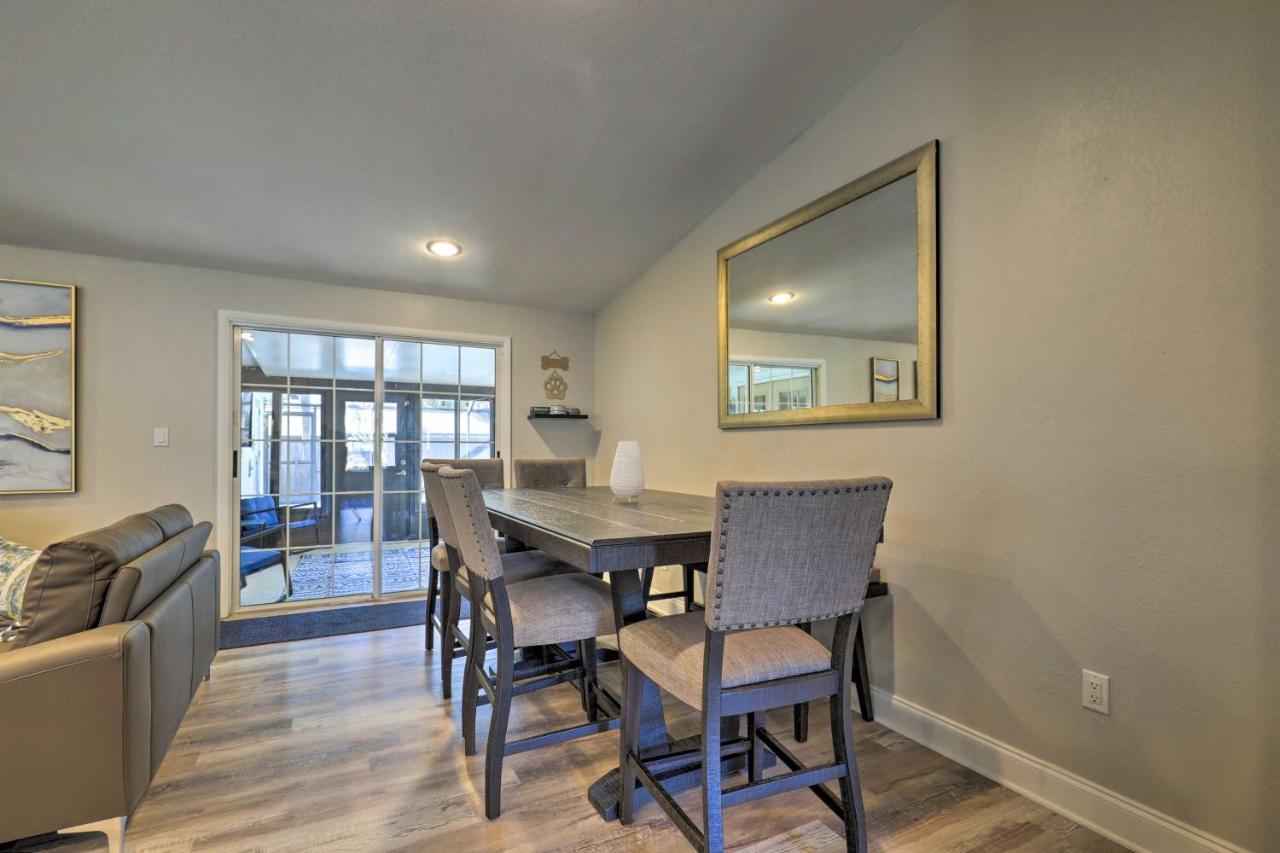Near Beaches And Dining Palm Harbor Gem With Pool Exterior foto