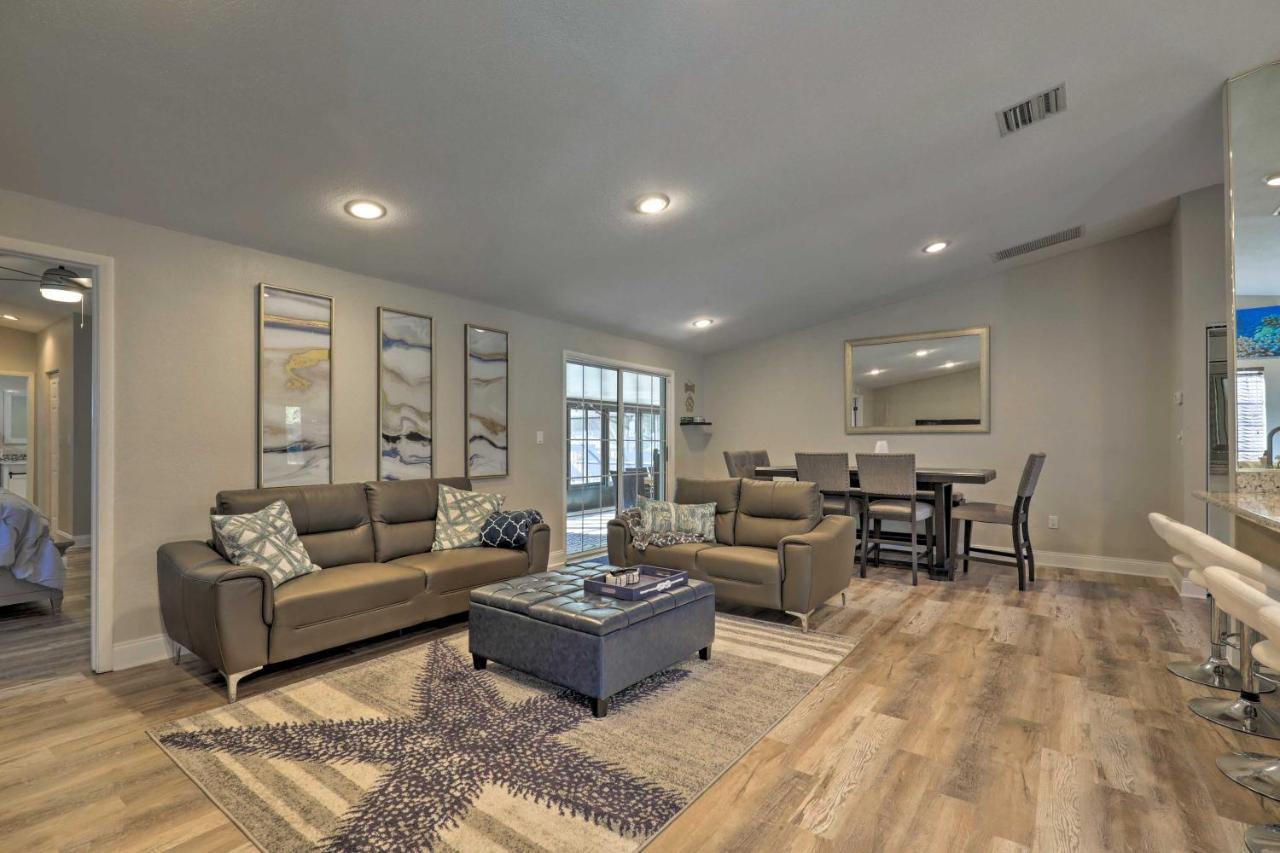 Near Beaches And Dining Palm Harbor Gem With Pool Exterior foto